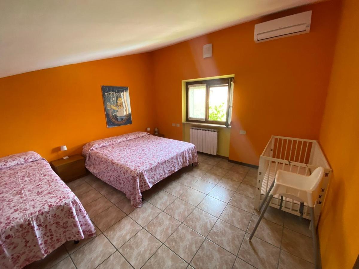 Готель Casa Fanny Кастельнуово-дель-Гарда Екстер'єр фото
